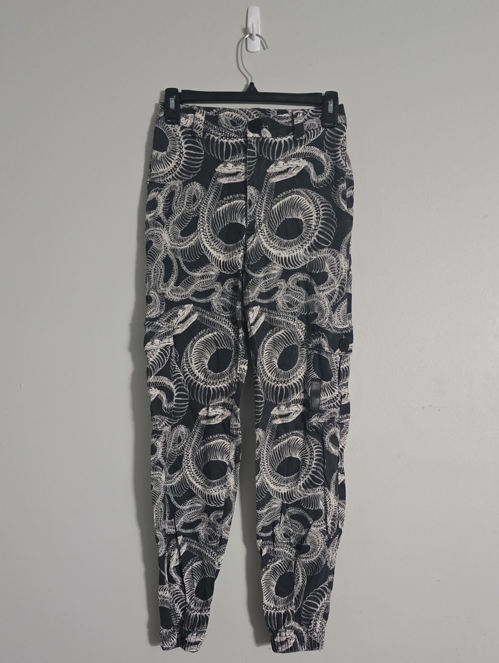 Blackmilk Black & White Spiral-Print Women’s Joggers